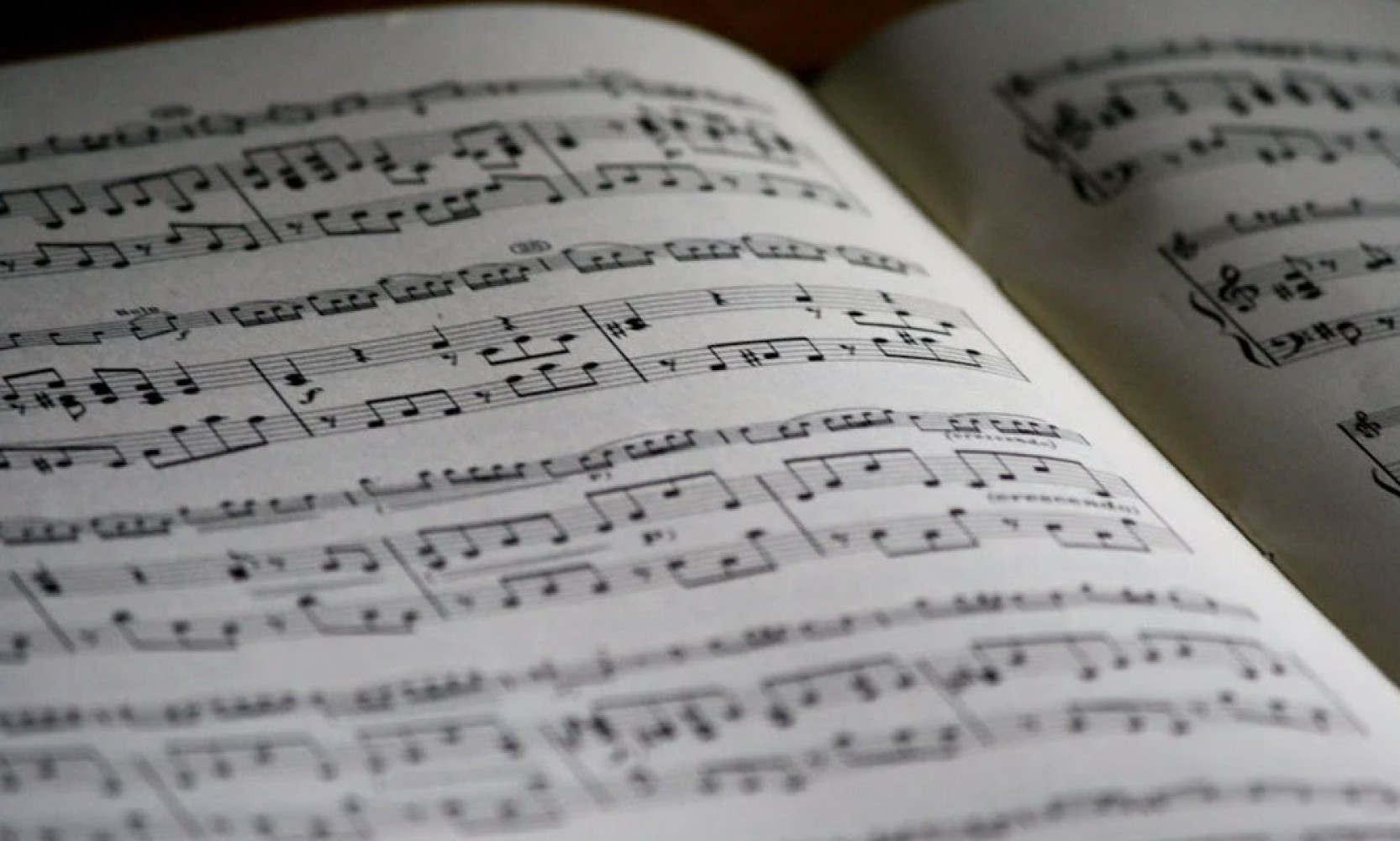 Evolution of Tamil Music: From Classical to Contemporary Evolution of Tamil Music: From Classical to Contemporary